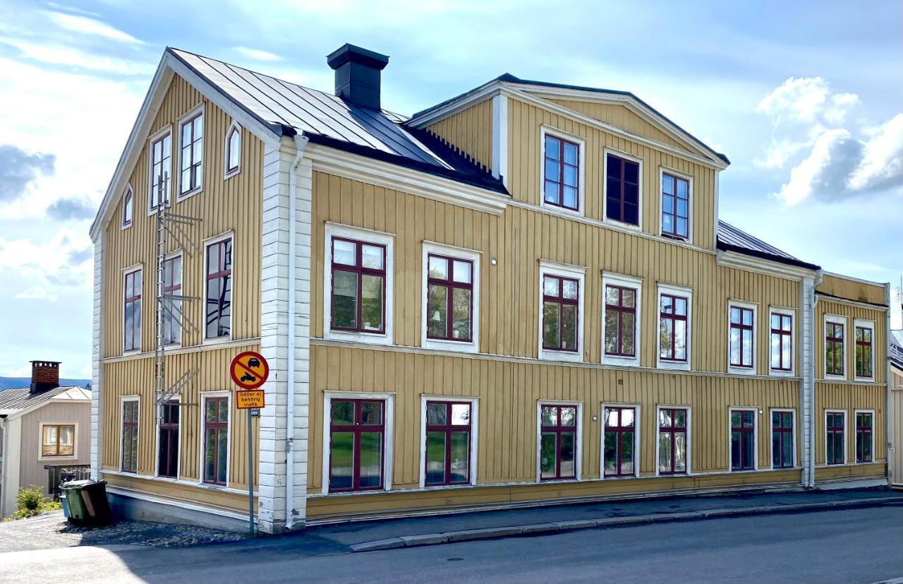 Hernoerum Storgatan - Centrala Laegenheter Harnosand Bagian luar foto