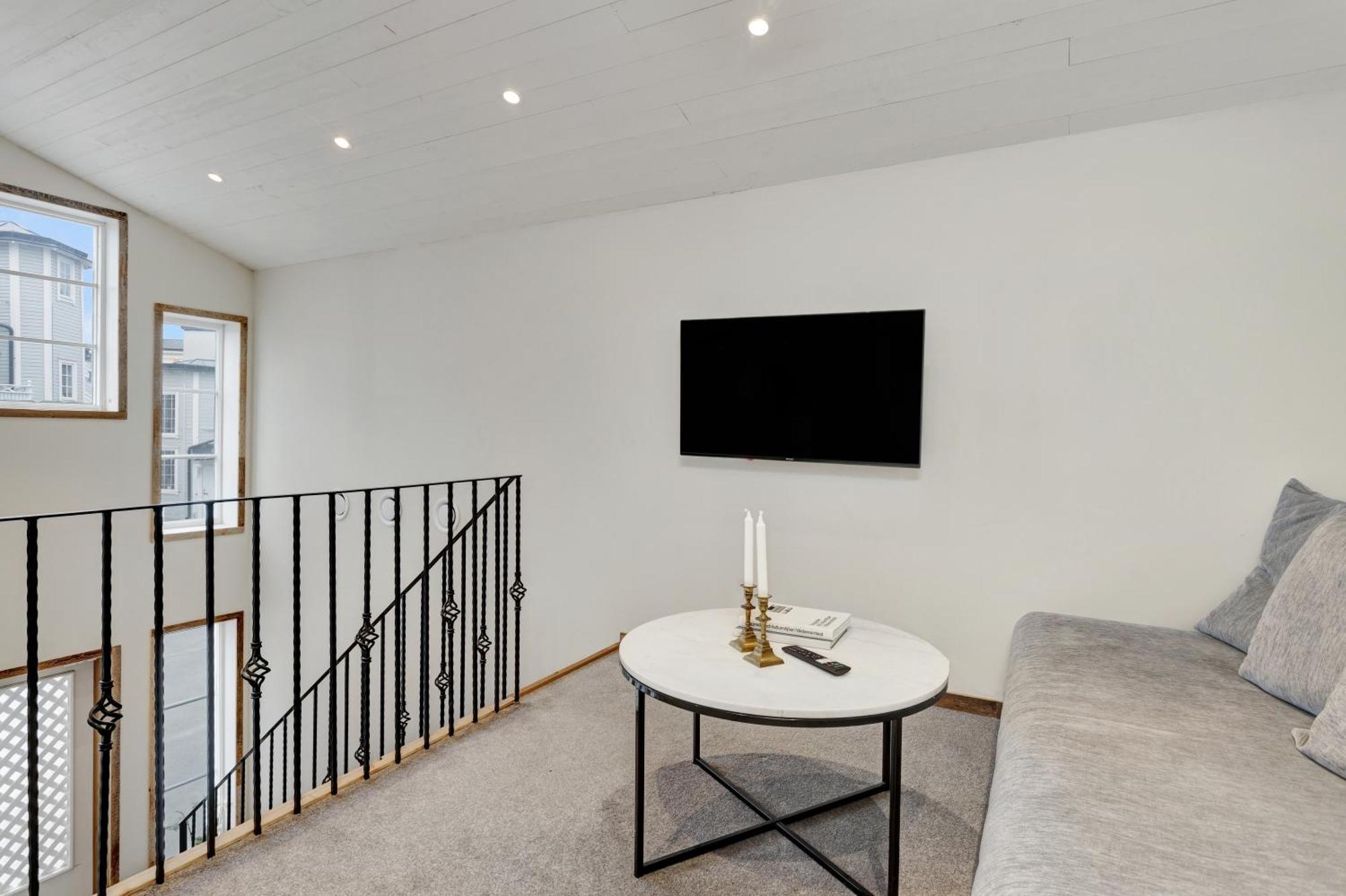 Hernoerum Storgatan - Centrala Laegenheter Harnosand Bagian luar foto