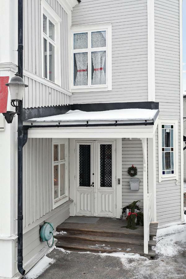 Hernoerum Storgatan - Centrala Laegenheter Harnosand Bagian luar foto
